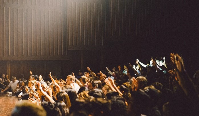 photo-1477281765962-ef34e8bb0967